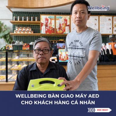 Wellbeing Hands Over AED to Private Client