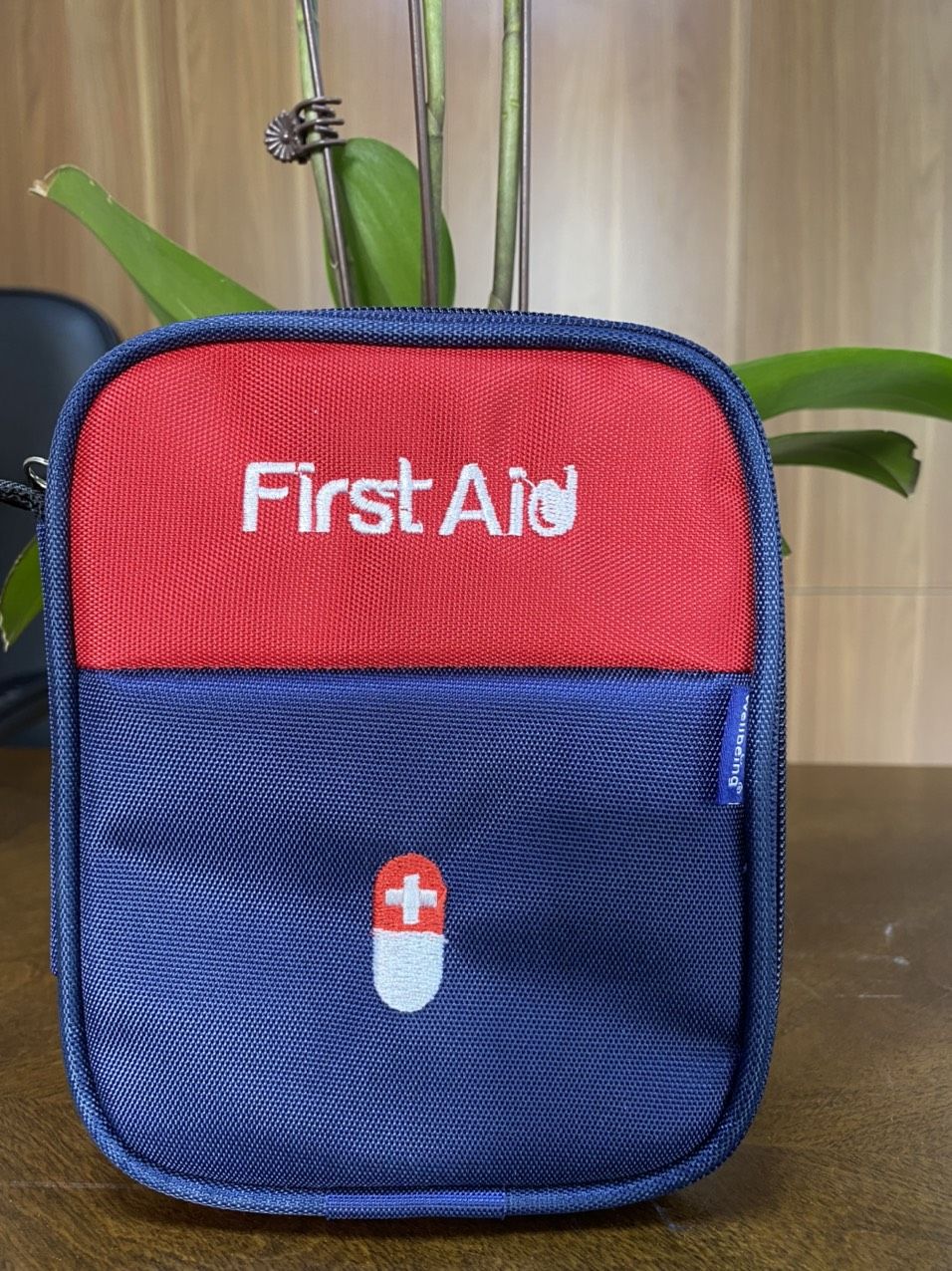 Túi dụng cụ hỗ trợ sử dụng máy AED