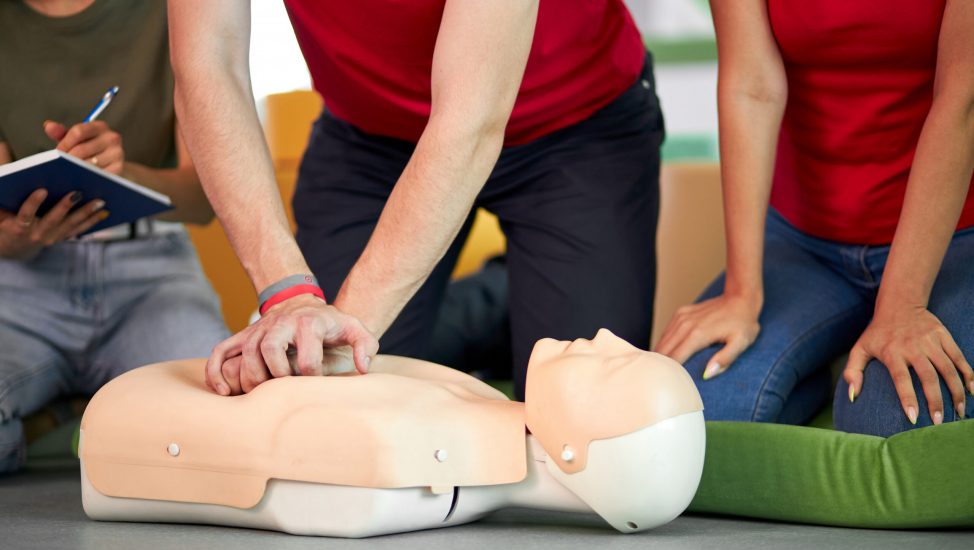 Loi-ich-cua-dao-tao-so-cap-cuu-cho-doanh-nghiep