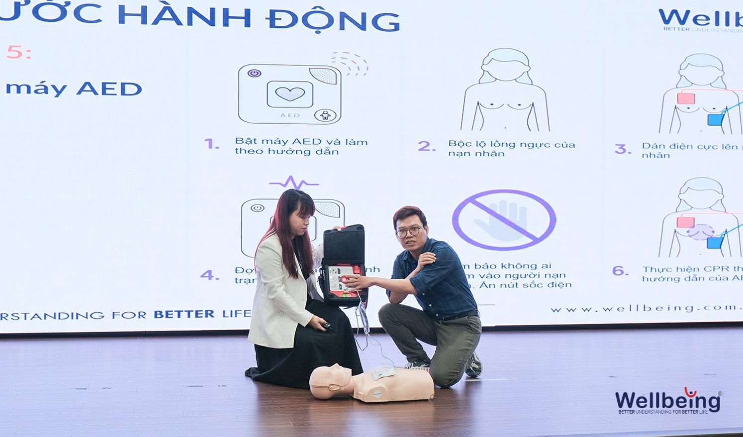 Ai-co-the-su-dung-may-AED---Wellbeing