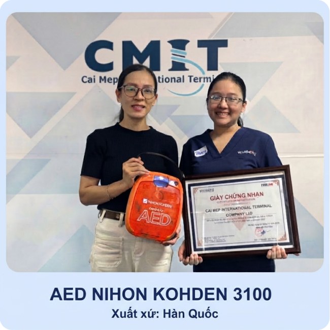 M&aacute;y AED Nihon Kohden 3100